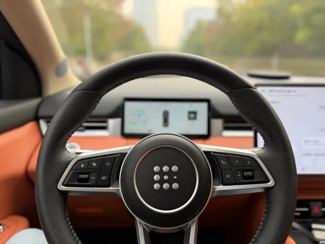 Landian E5 PLUS — Фото автомобиля 7