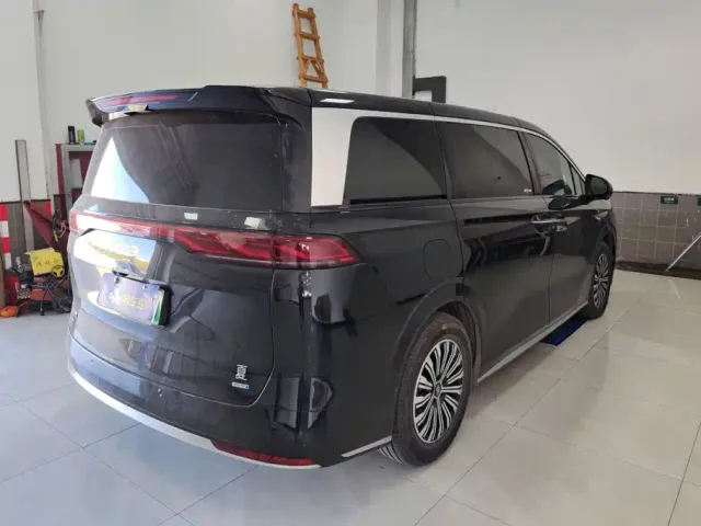 BYD Xia — Фото автомобиля 3