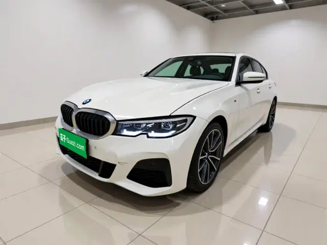 Фотография автомобиля — BMW 3 Series