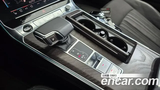 Audi A7 4K — Фото автомобиля 12