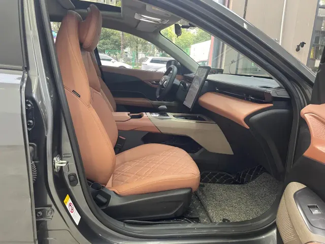Changan Qiyuan A05 — Фото автомобиля 14