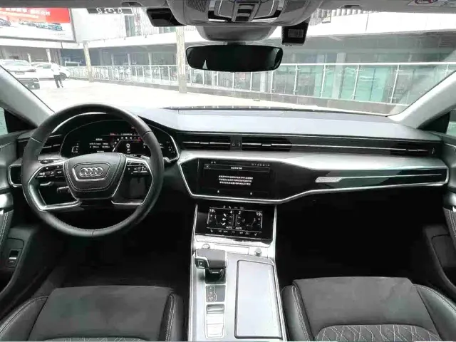 Audi A7L — Фото автомобиля 5