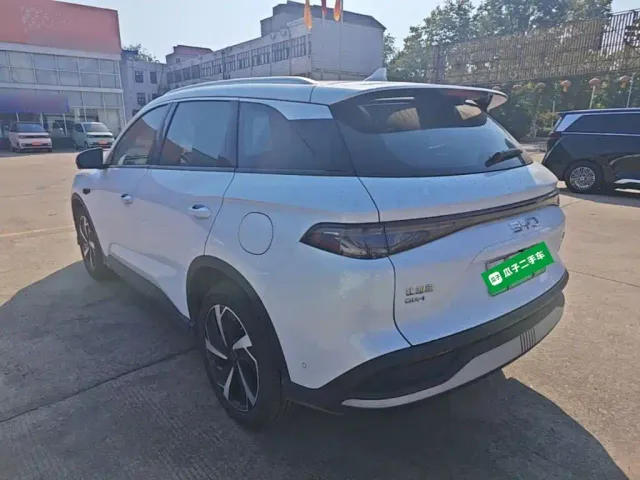 BYD Seal 05 DM-i — Фото автомобиля 4