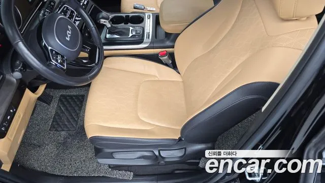 Kia Carnival Generation 4 — Фото автомобиля 24