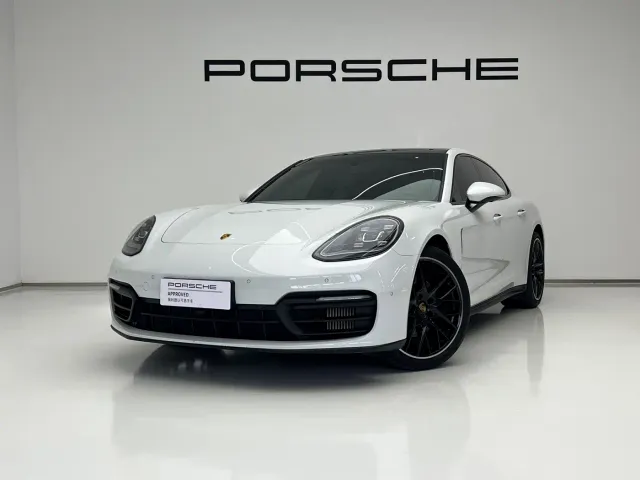 Фотография автомобиля — Porsche Panamera