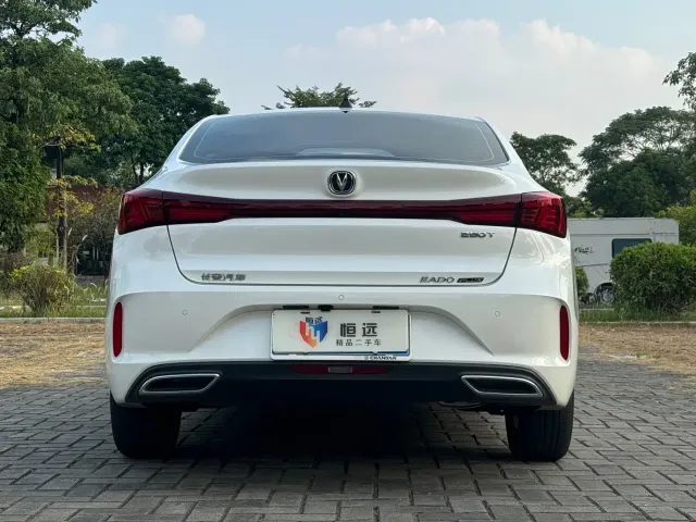 Changan Eado — Фото автомобиля 22