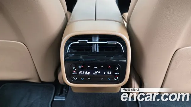 Mercedes-Benz E-Class — Фото автомобиля 16