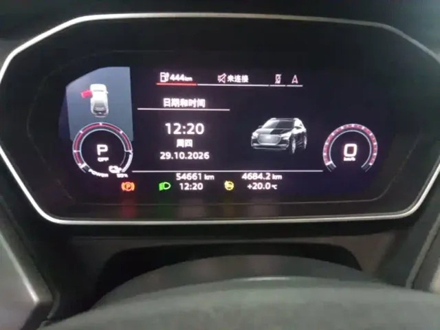 Audi Q4 e-tron — Фото автомобиля 11