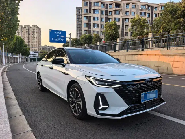 Chery Arrizo 8 — Фото автомобиля 3