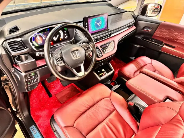 Honda Elysion — Фото автомобиля 10