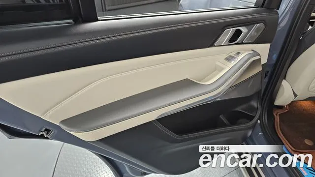 BMW X7 — Фото автомобиля 23