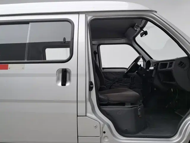Wuling Motors Wuling Zhiguang 2020 1.2L Van Utility China VI 5-seat LSI — Фото автомобиля 23