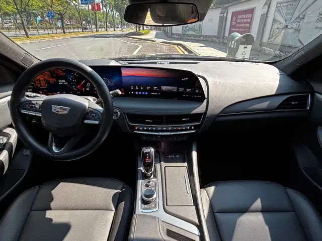 Cadillac CT5 — Фото автомобиля 7