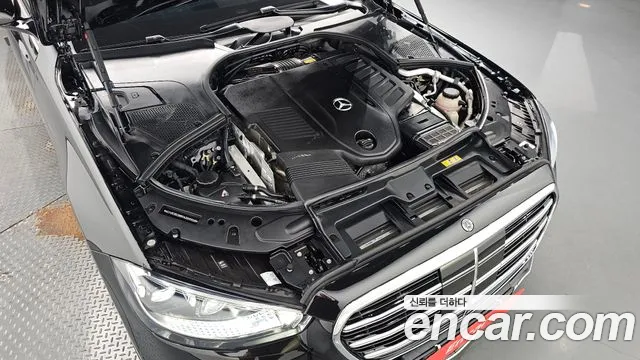 Mercedes-Benz S-Class — Фото автомобиля 2