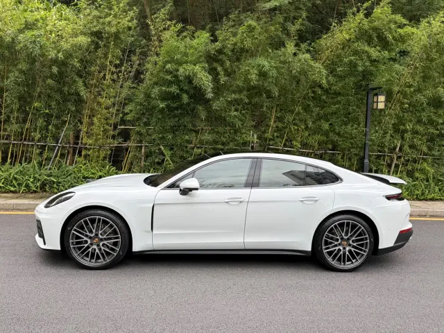 Porsche Panamera — Фото автомобиля 7