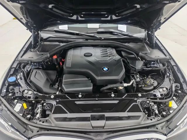 BMW 3 Series — Фото автомобиля 16