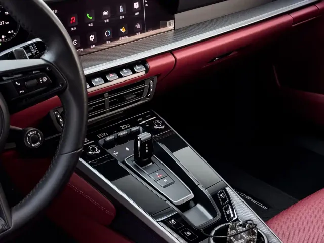 Porsche 911 — Фото автомобиля 25