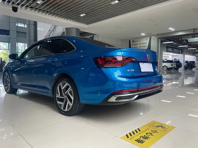 Volkswagen Sagitar — Фото автомобиля 5