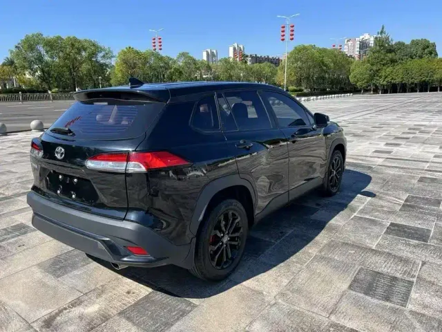 Toyota Frontlander — Фото автомобиля 6