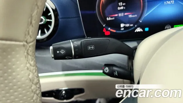 Mercedes-Benz E-Class — Фото автомобиля 19