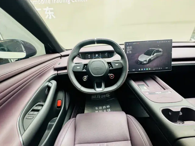 Xiaomi SU7 — Фото автомобиля 13