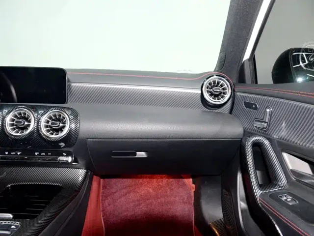 Mercedes-Benz A-Class — Фото автомобиля 15