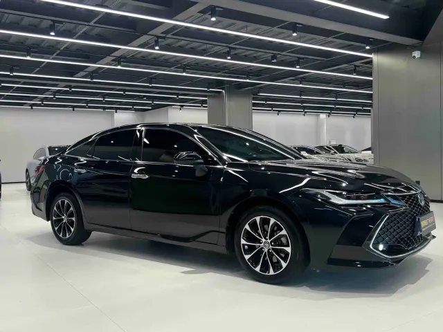 Toyota Avalon — Фото автомобиля 6
