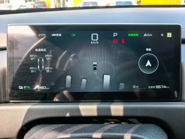 BYD FangChengBao Titanium 3 — Фото автомобиля 10