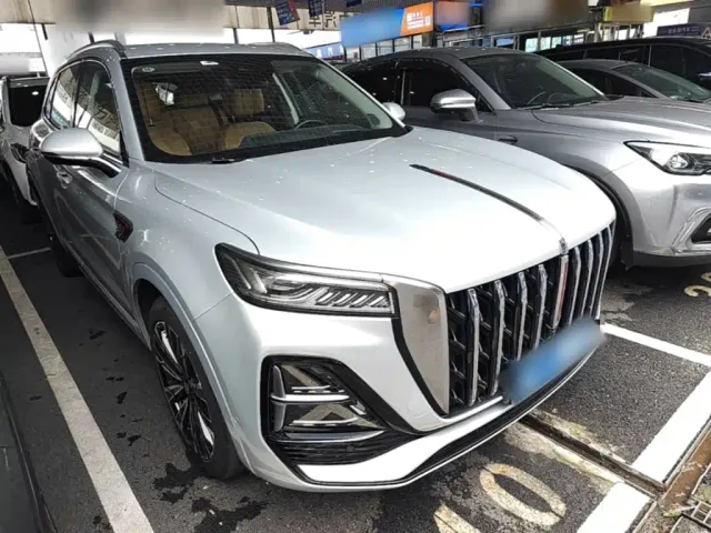 Hongqi HS5 — Фото автомобиля 3
