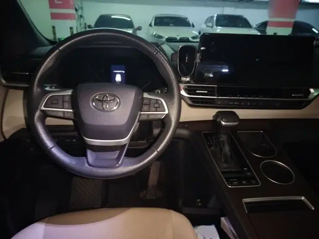 Toyota Granvia — Фото автомобиля 5