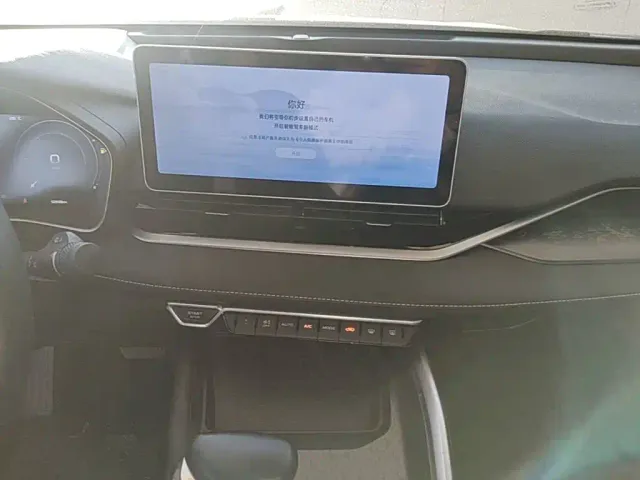 Geely Xingrui — Фото автомобиля 12