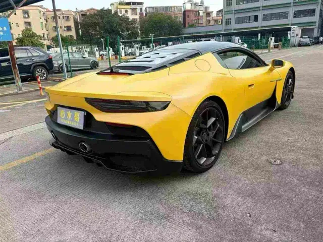 Maserati MC20 — Фото автомобиля 4