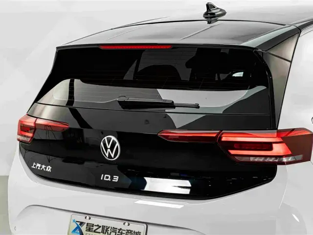 Volkswagen ID.3 — Фото автомобиля 8