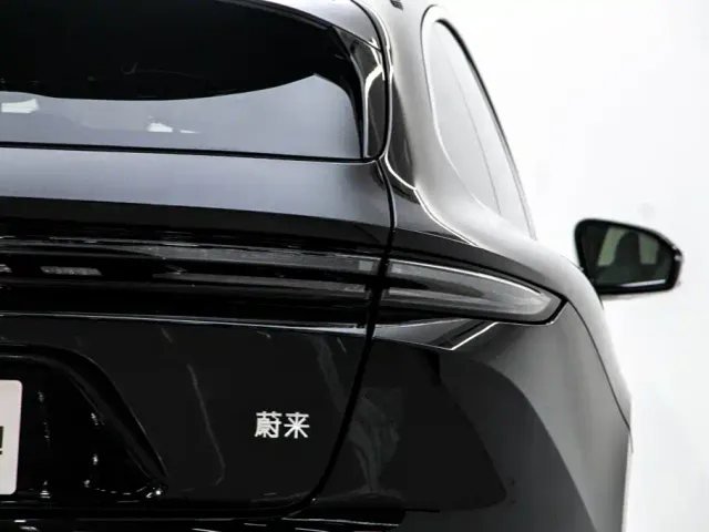 Nio ET5 Touring — Фото автомобиля 11