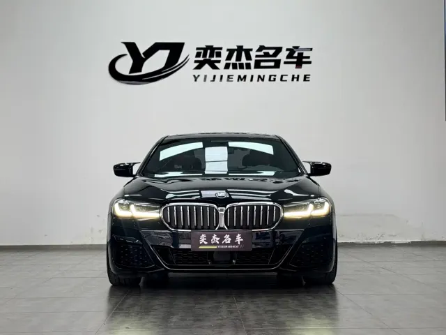 BMW 5 Series — Фото автомобиля 2