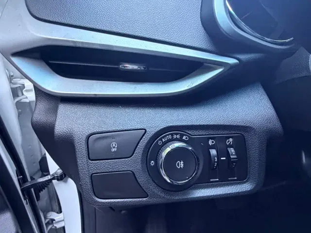 Chevrolet Orlando — Фото автомобиля 15