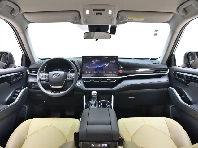 Toyota Highlander — Фото автомобиля 14