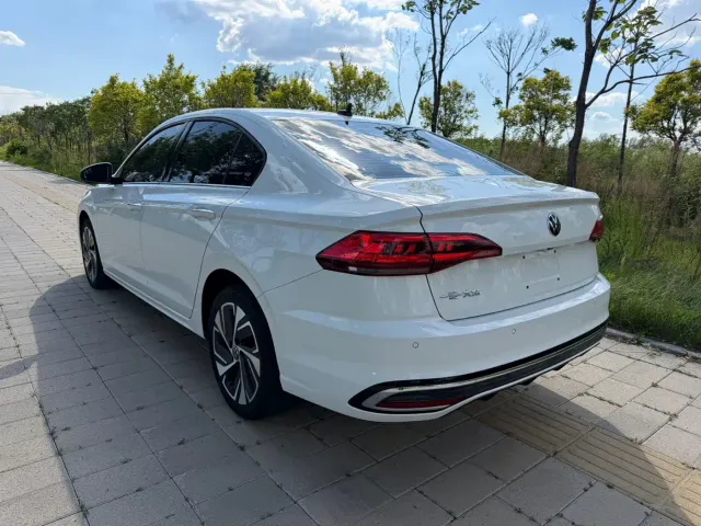 Volkswagen Bora — Фото автомобиля 7
