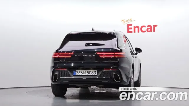 Genesis GV70 — Фото автомобиля 4