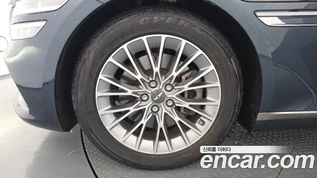 Genesis G80 Бензин 2.5 турбо 2WD — Фото автомобиля 4