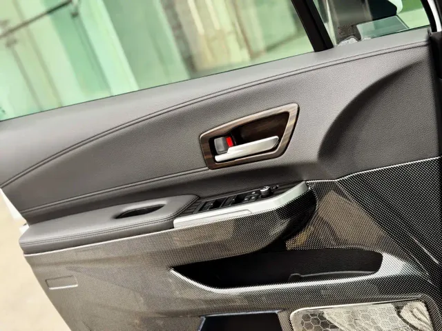 Toyota Sienna — Фото автомобиля 13