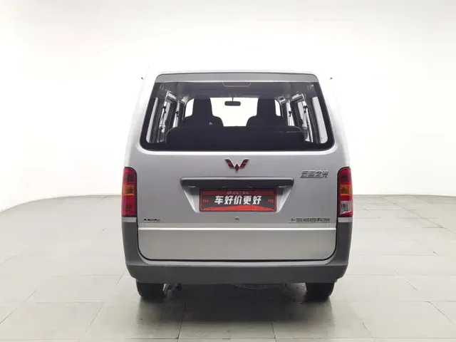 Wuling Motors Wuling Zhiguang 2023 1.5L Utility 5/7-seater — Фото автомобиля 4