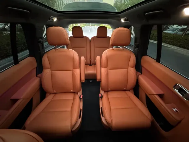 Li Auto L9 — Фото автомобиля 17