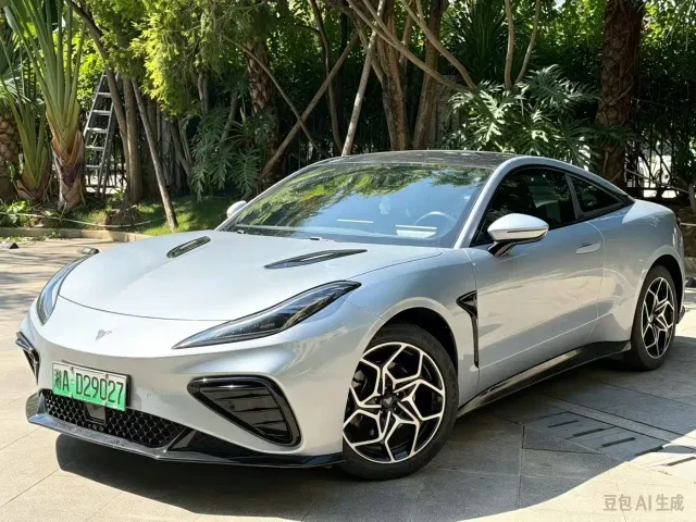 Фотография автомобиля — Hozon Neta GT