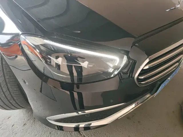 Mercedes-Benz E-Class — Фото автомобиля 11