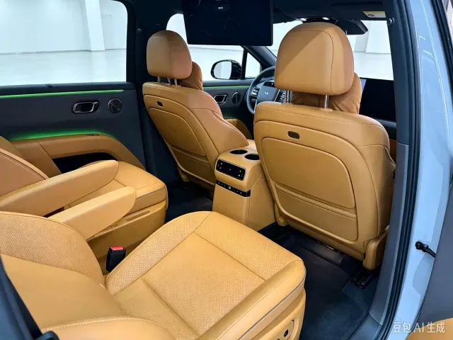 Li Auto i8 — Фото автомобиля 8