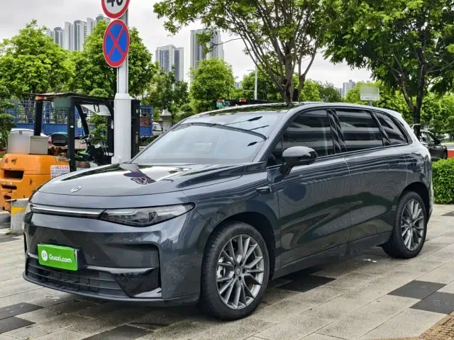 Фотография автомобиля — Leapmotor C10