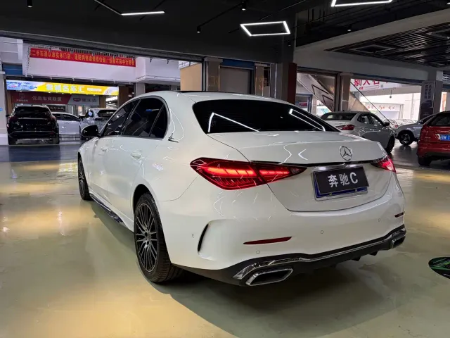 Mercedes-Benz C-Class — Фото автомобиля 10
