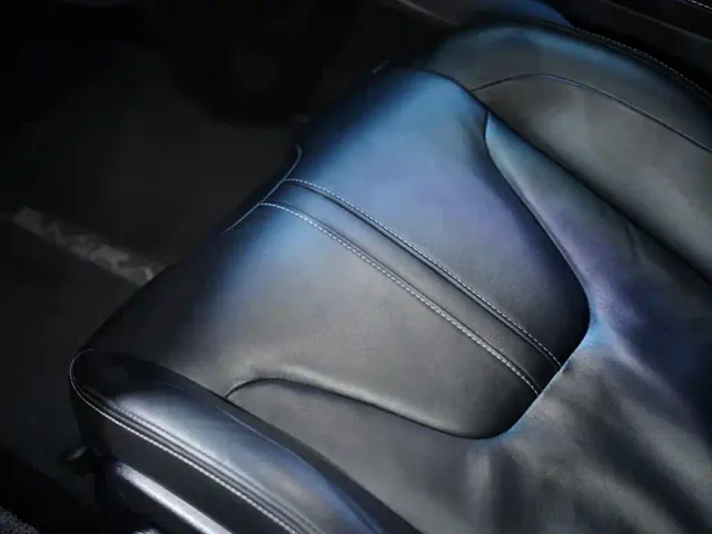 Lotus Emira — Фото автомобиля 27