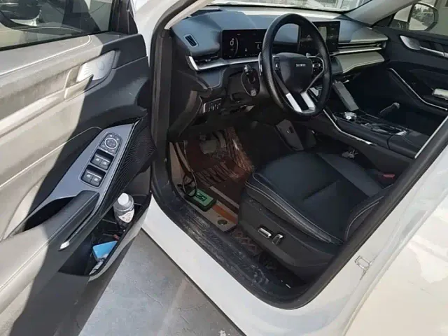 Haval H6 — Фото автомобиля 15